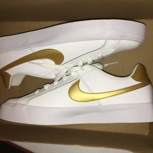 nike court royale ac women's white